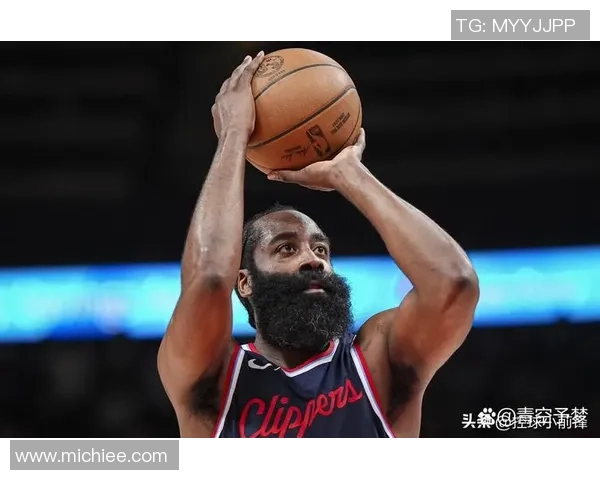 哈登你太狠了,36岁发明79年NBA绝无仅有纪录,8250万合同白菜价