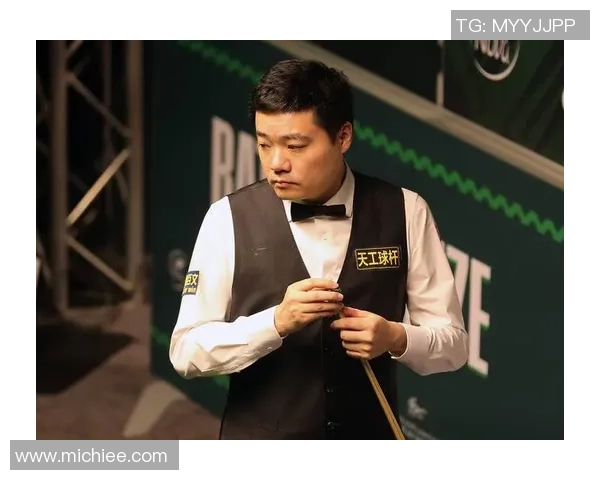 斯诺克冠中冠战报：世锦赛4冠王抢夺赛点，国际第1面对应战