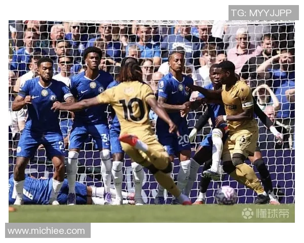 格拉斯纳:等待与埃泽的会面,但在竞赛中咱们只会全力争胜